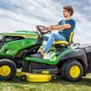 tondeuse autoportée à ramassage john deere x167r – Image 3